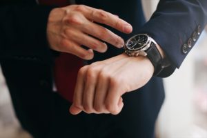 【予算10万】新社会人にオススメするデキる男が付ける腕時計5選