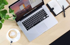 Macbookに革命を！トラックパッドに貼り付けるテンキー「Nums」